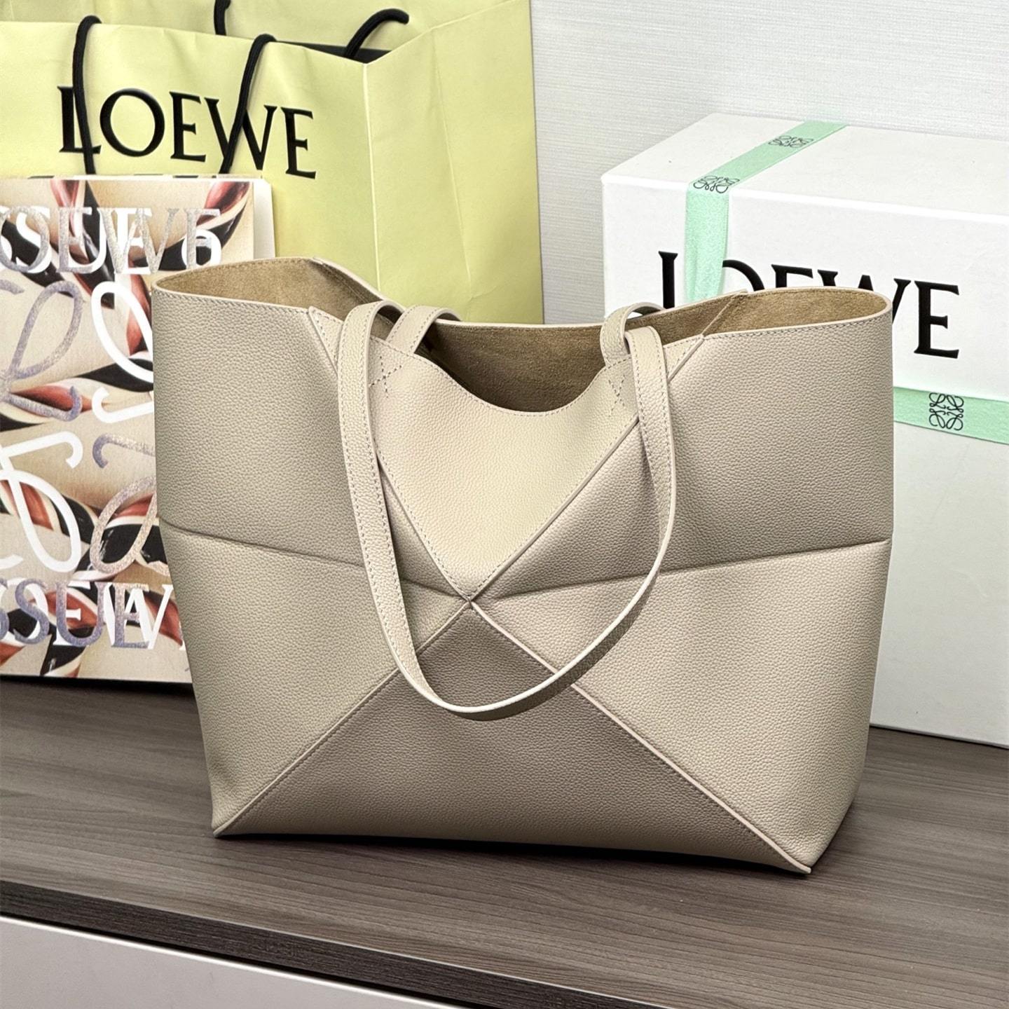 高仿Loewe*Fold系列5541幾何Tote包陶土色中號免檢版