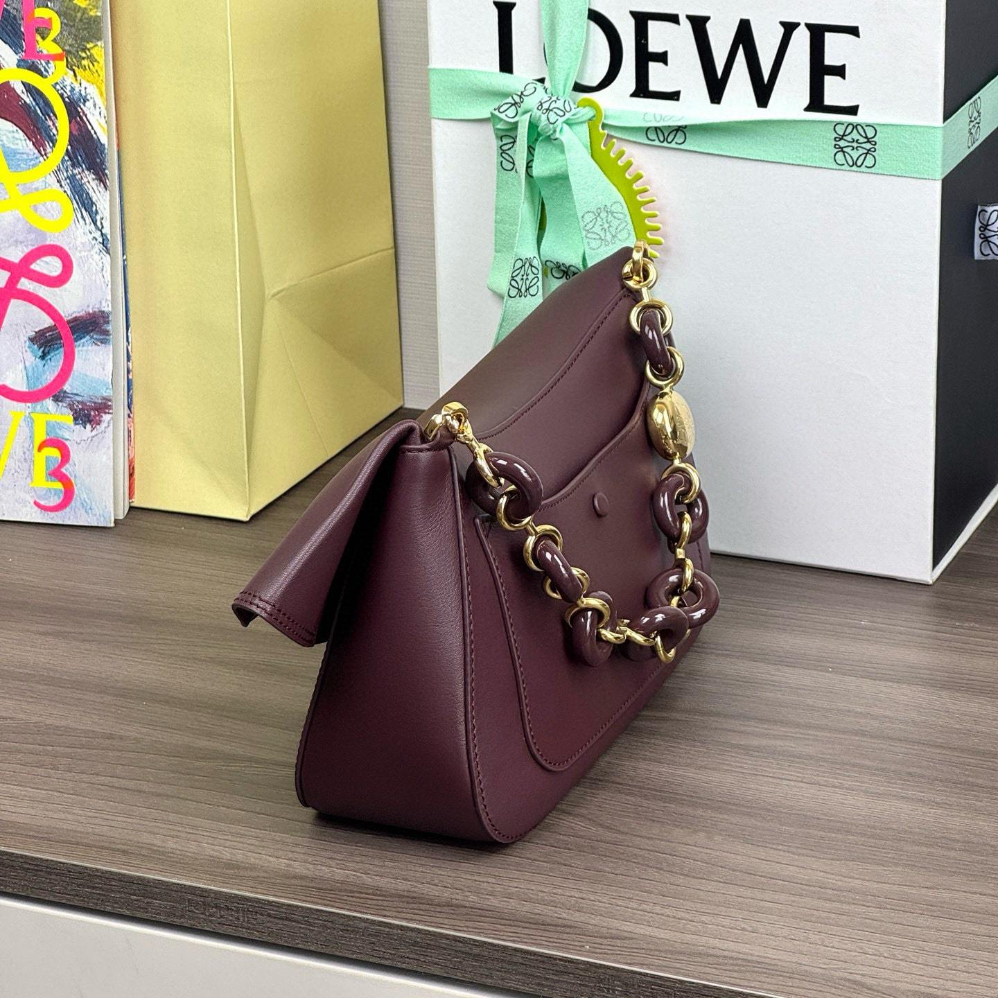 高仿Loewe*Ola系列7240小牛皮腋下包勃艮第紅中號免檢版
