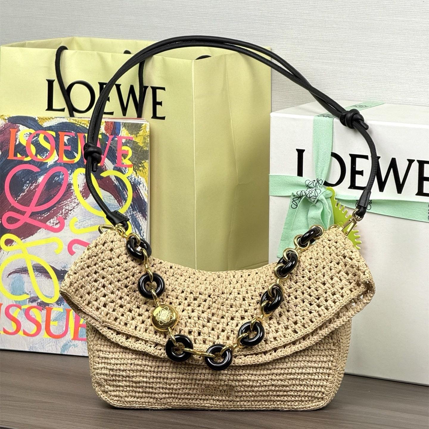 高仿Loewe*Ola系列2123酒椰纖維單肩包中號自然色免檢版