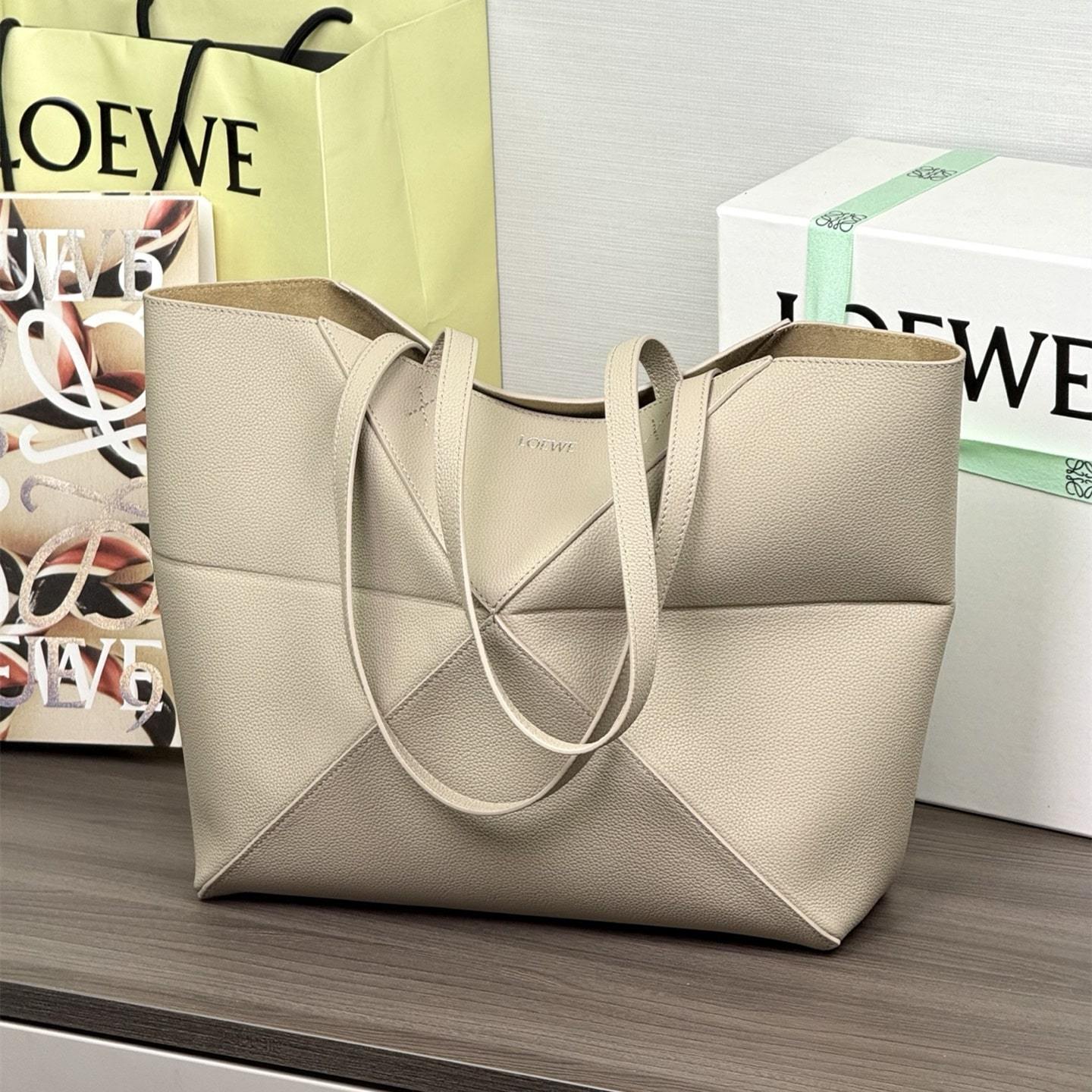 高仿Loewe*Fold系列5541幾何Tote包陶土色中號免檢版