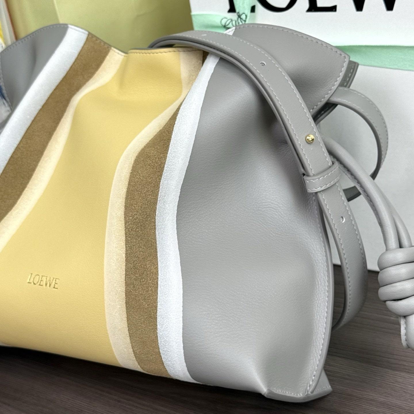 高仿Loewe*Flamenco系列5698拼皮單肩包灰土黃中號免檢版