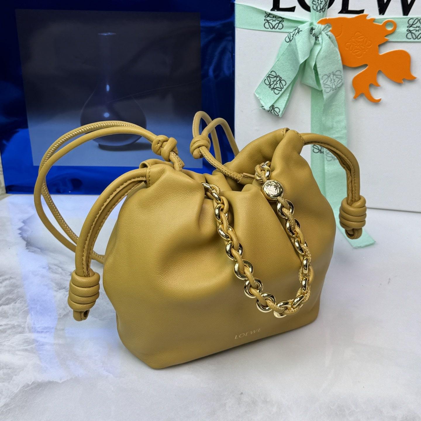 高仿Loewe*Flamenco系列6715小羊皮元寶袋沙漠黃Mini免檢版