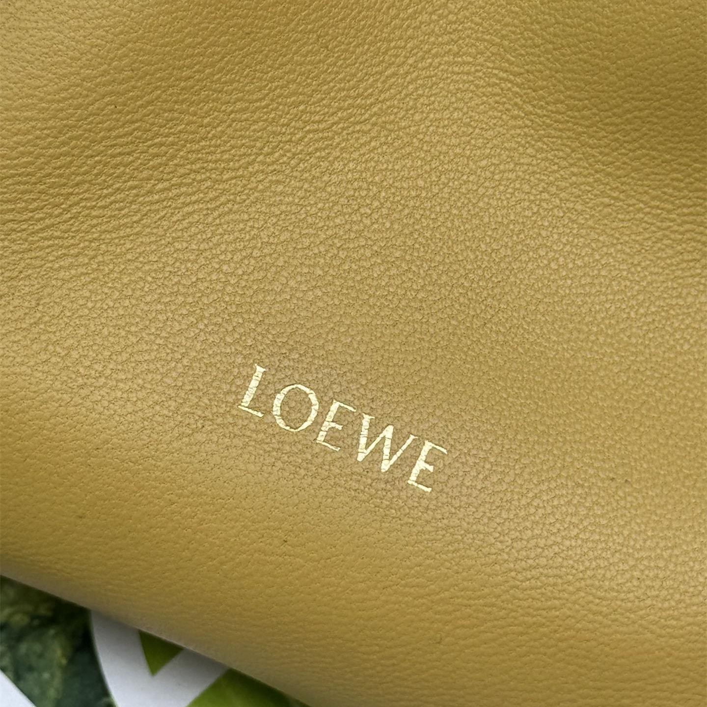 高仿Loewe*Flamenco系列6715小羊皮元寶袋沙漠黃Mini免檢版