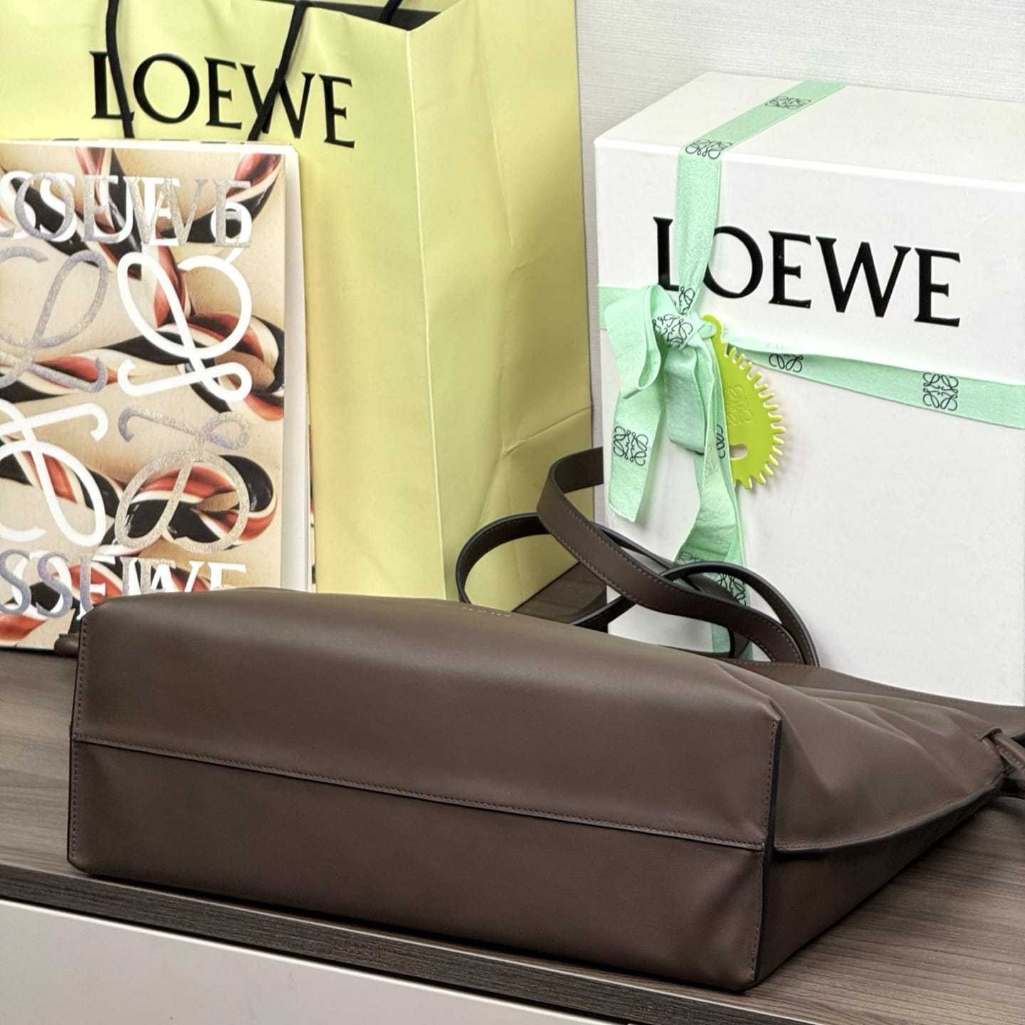 高仿Loewe*Flamenco系列3606購物袋巧克力棕大號免檢版