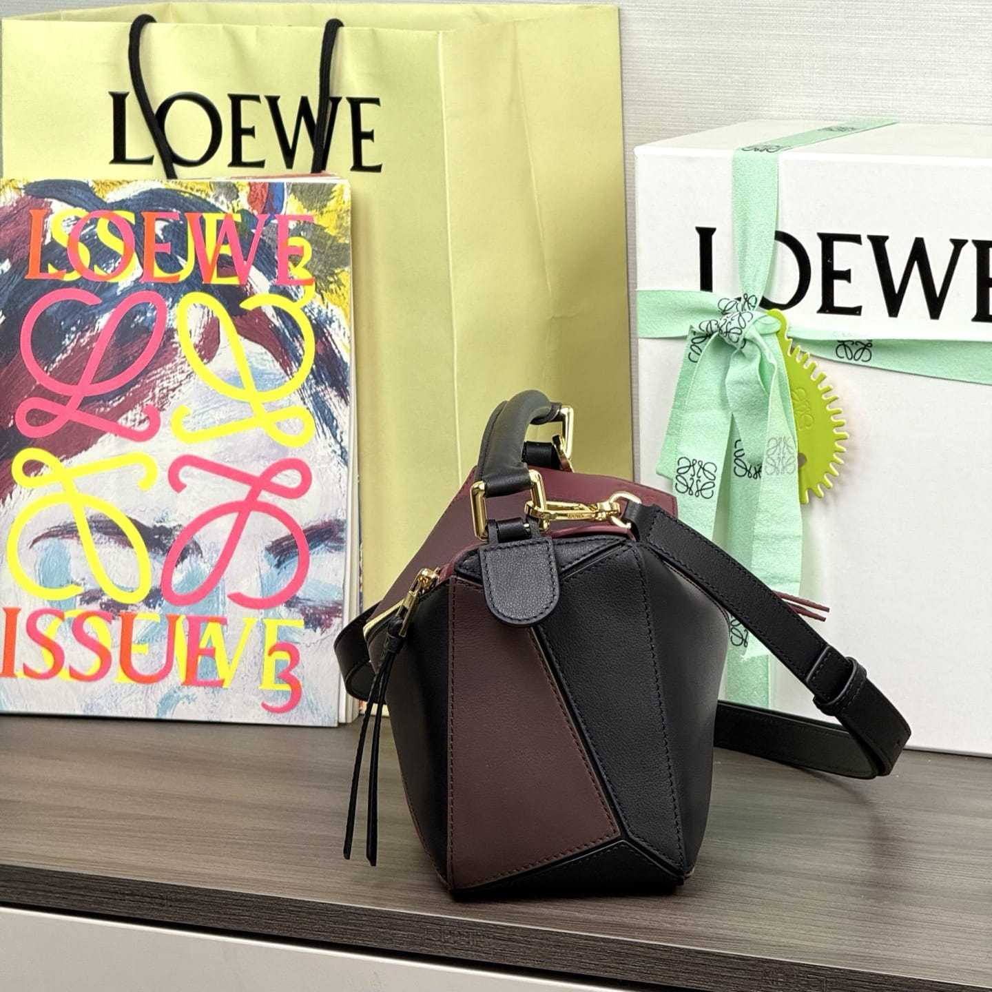 高仿Loewe*Puzzle系列1101幾何拼接手袋黑紅色小號免檢版