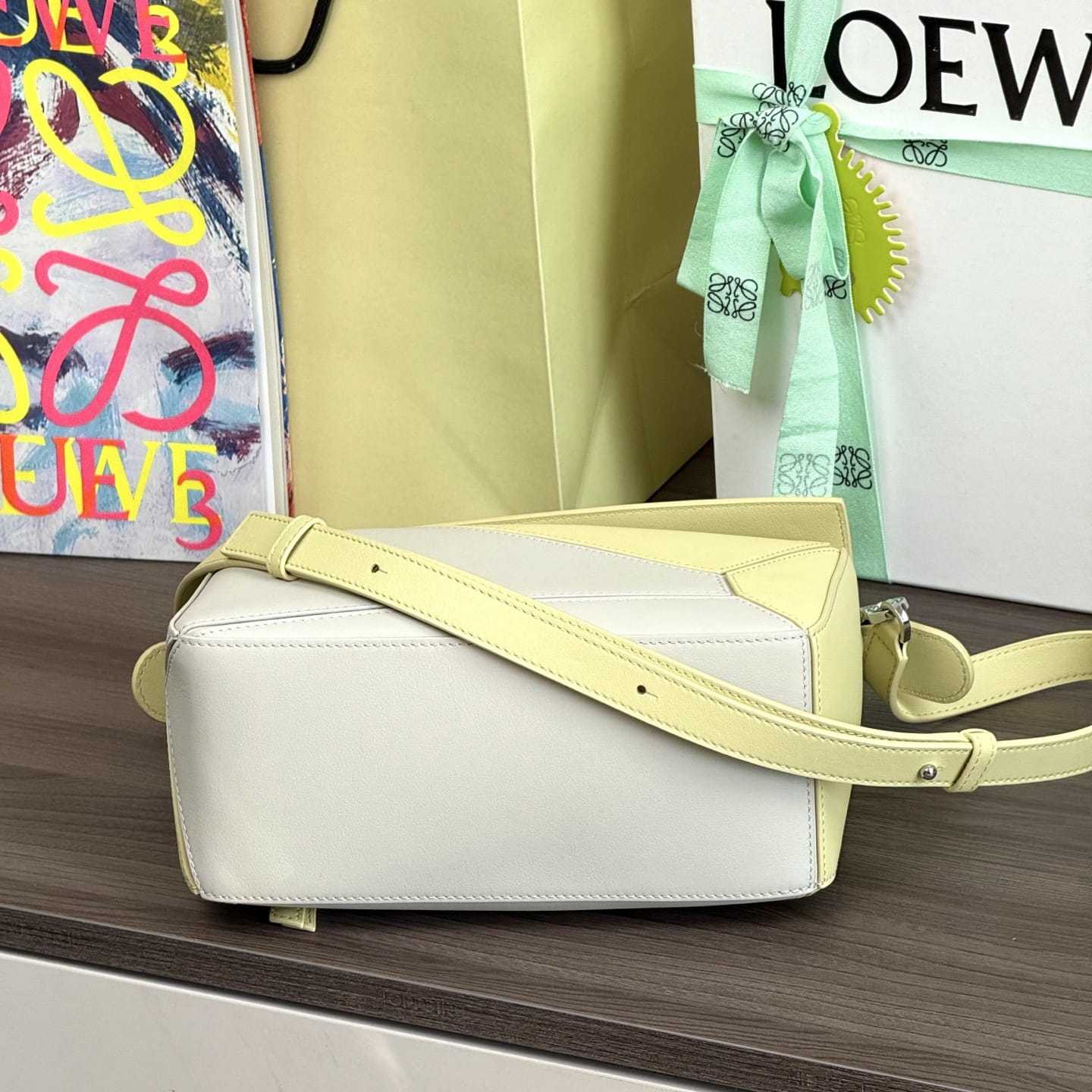 高仿Loewe*Puzzle系列0144幾何拼接手袋黃晶色小號免檢版