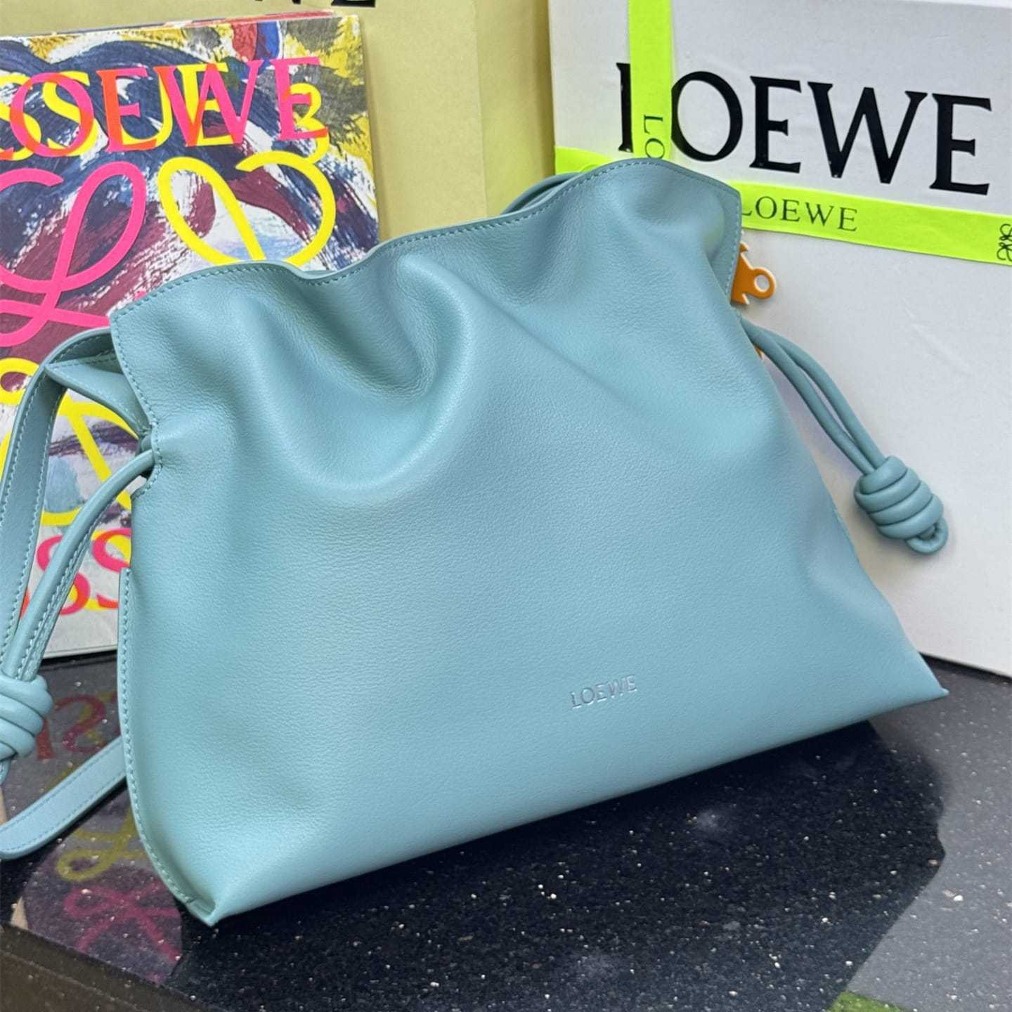 高仿Loewe*Flamenco系列4412小牛皮雲朵包水藍色中號免檢版