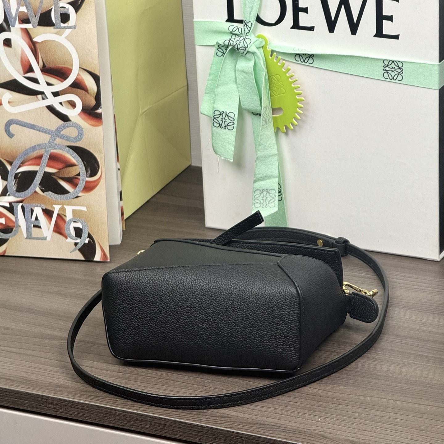 高仿Loewe*Puzzle系列1100單肩包小牛皮黑色Mini免檢版