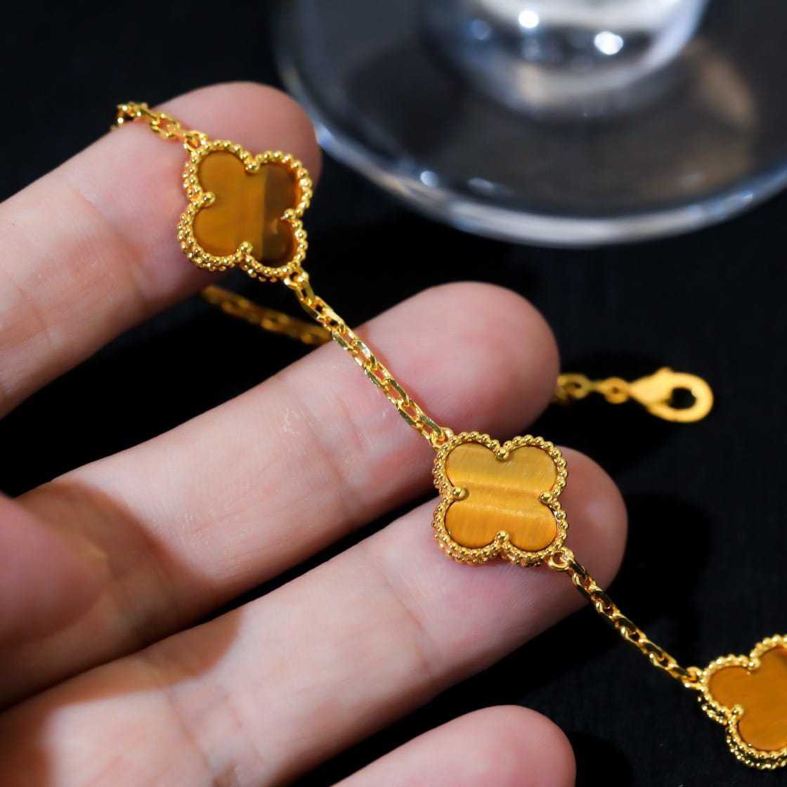 高仿首飾VanCleef&Arpels*RD35600虎眼石黃金手鏈