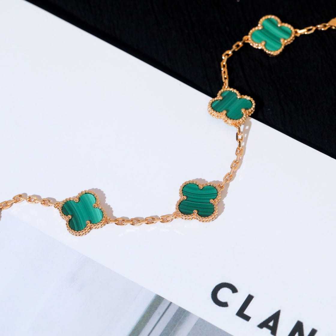 高仿首飾VanCleef&Arpels*RL80900孔雀石黃金手鏈