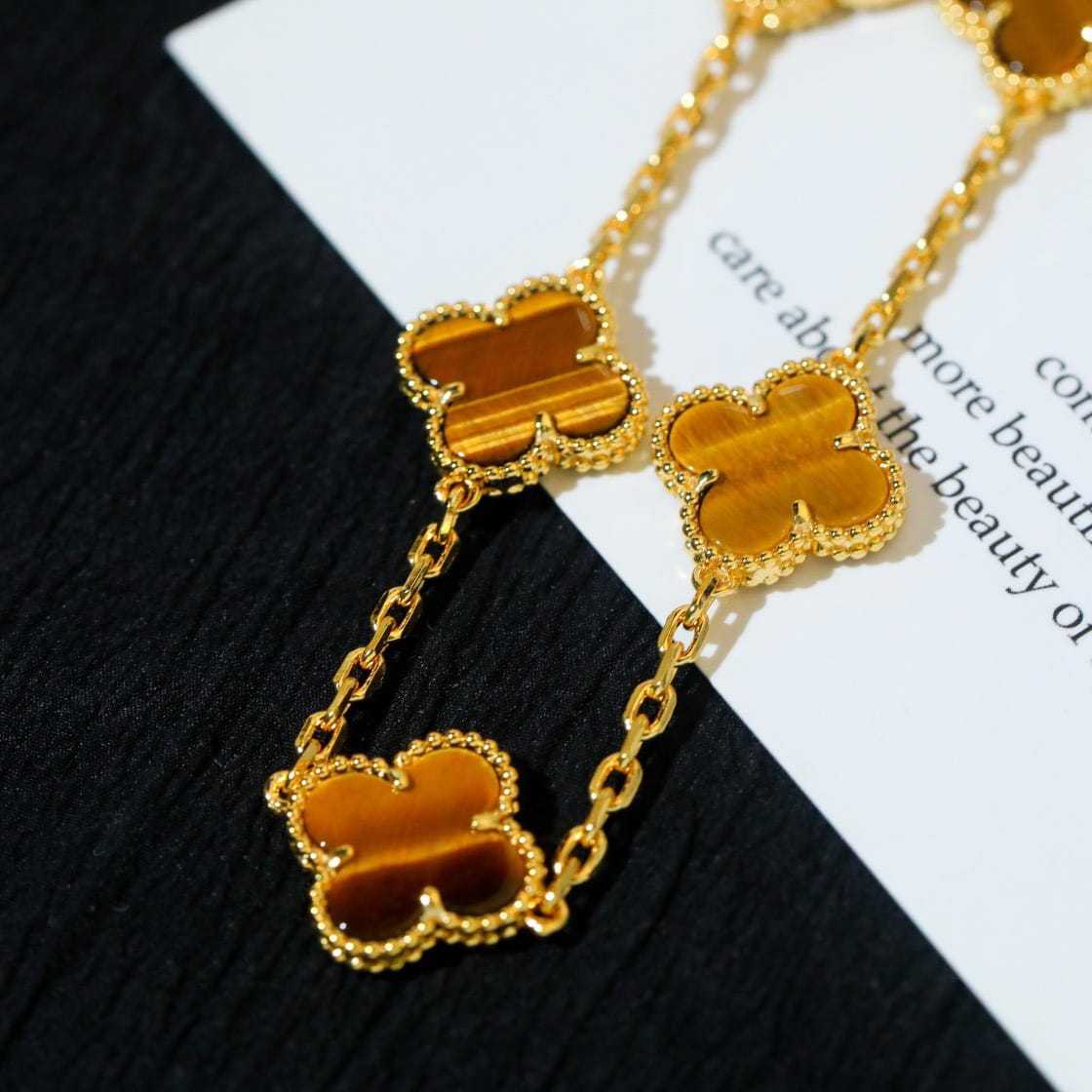 高仿首飾VanCleef&Arpels*RD35600虎眼石黃金手鏈