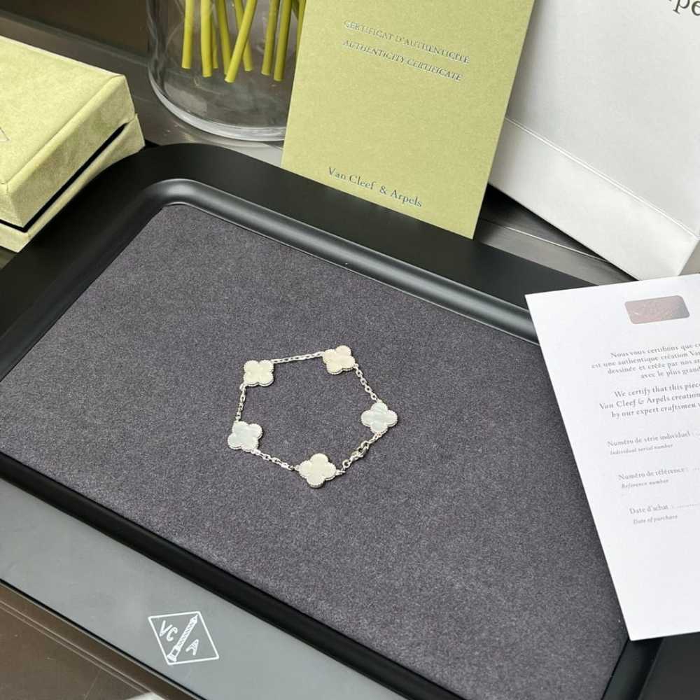 高仿首飾VanCleef&Arpels*RF48400貝母白金手鏈