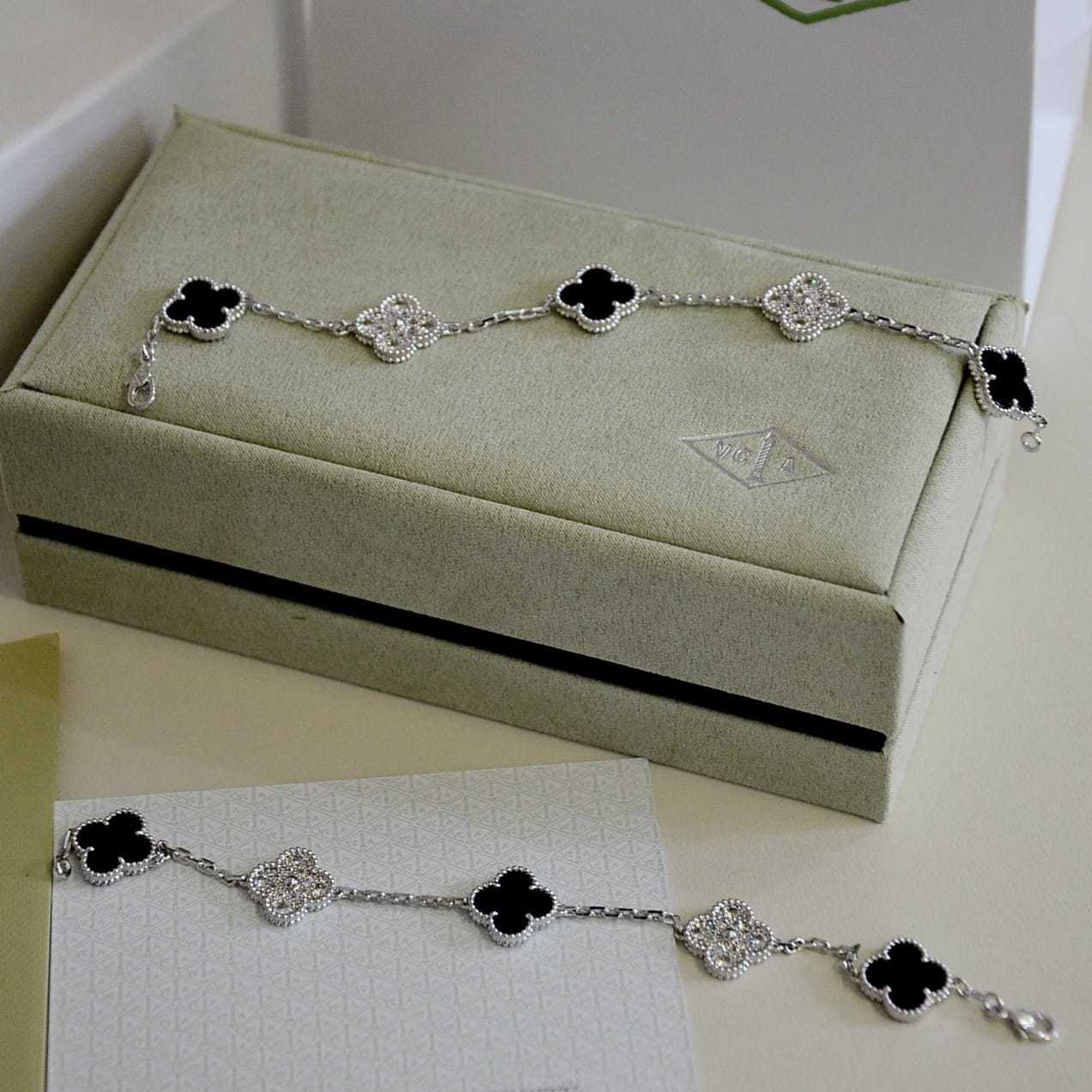 高仿首飾VanCleef&Arpels*RP2R900縞瑪瑙白金手鏈
