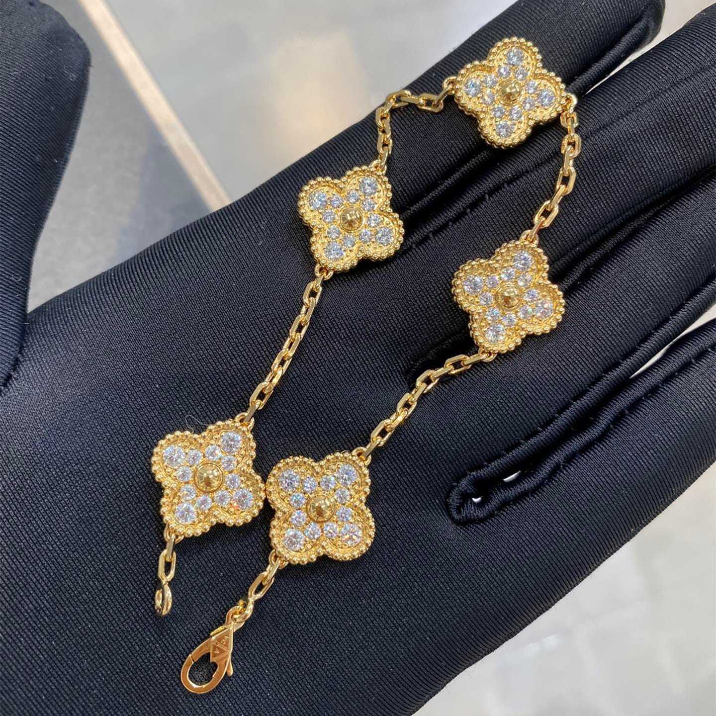 高仿首飾VanCleef&Arpels*RA41400五花滿鑽黃金手鏈