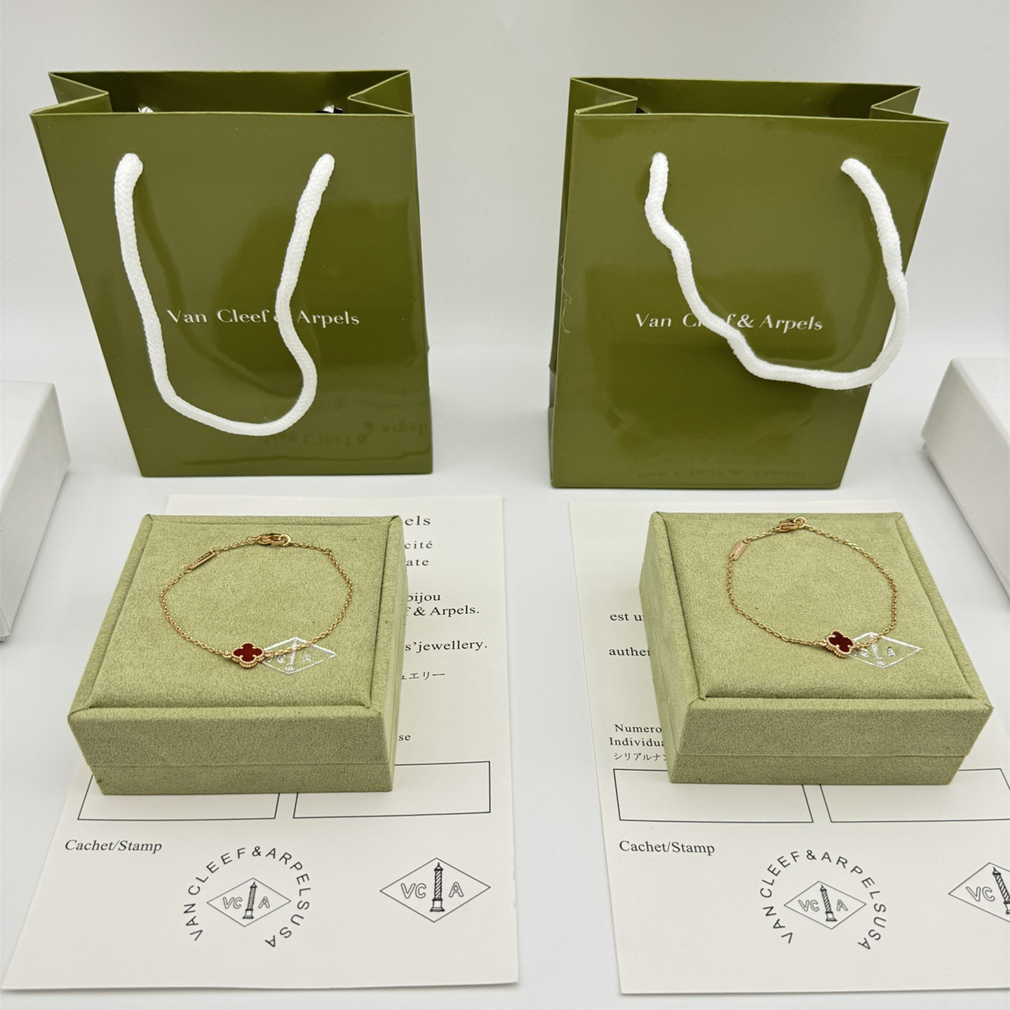 高仿首飾VanCleef&Arpels*RN59K00單花玫瑰金金手鏈