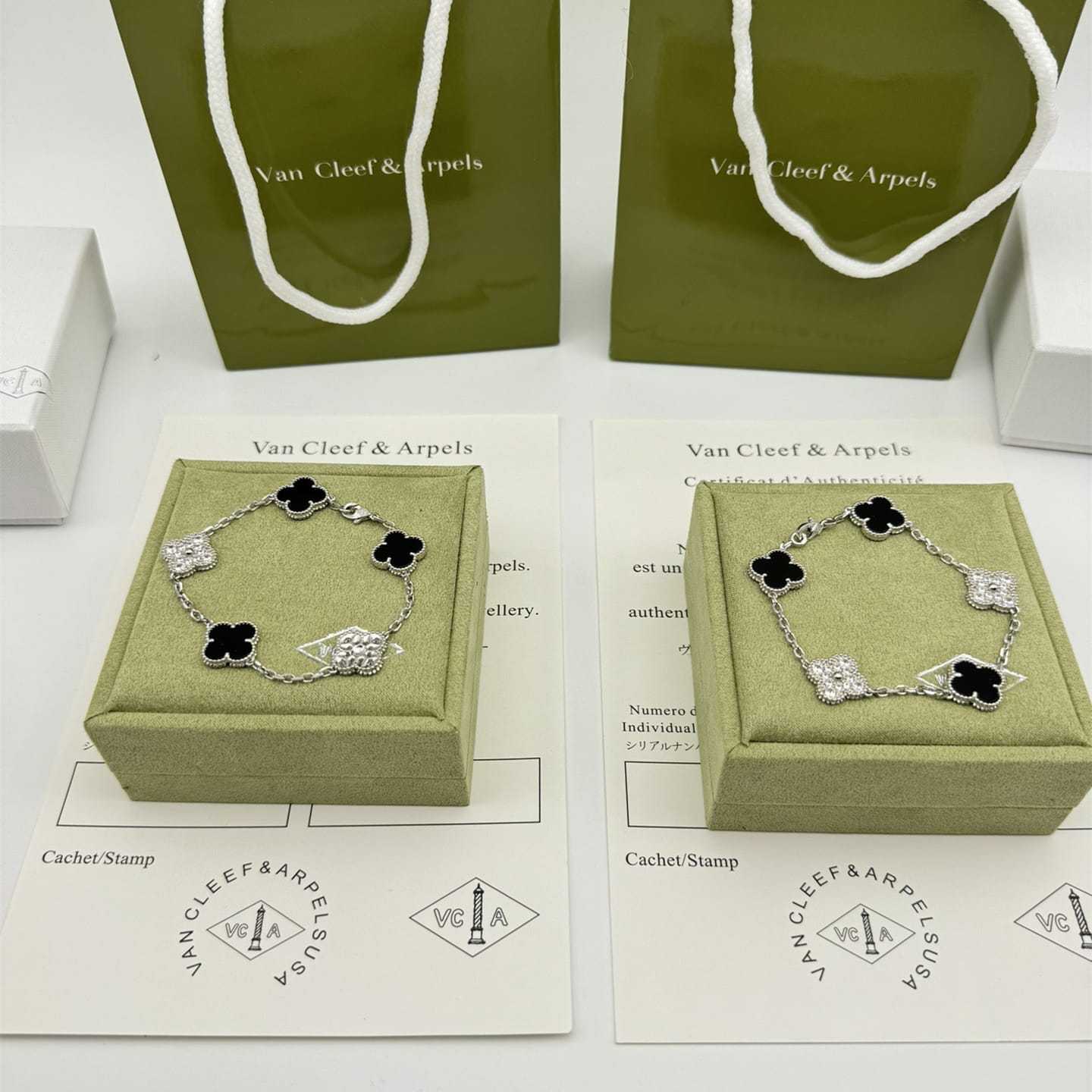 高仿首飾VanCleef&Arpels*RP2R900縞瑪瑙白金手鏈