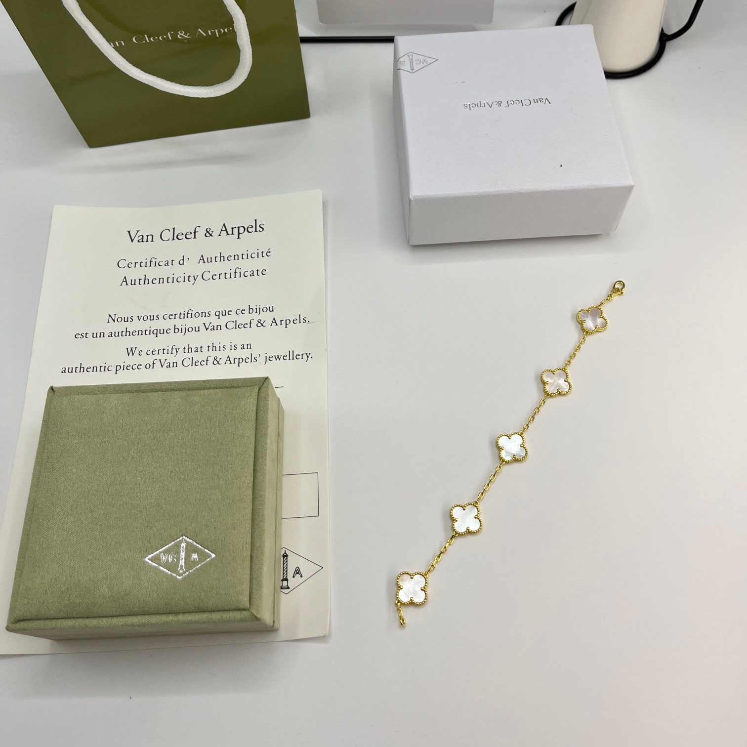 高仿首飾VanCleef&Arpels*RP39D00水晶石黃金手鏈