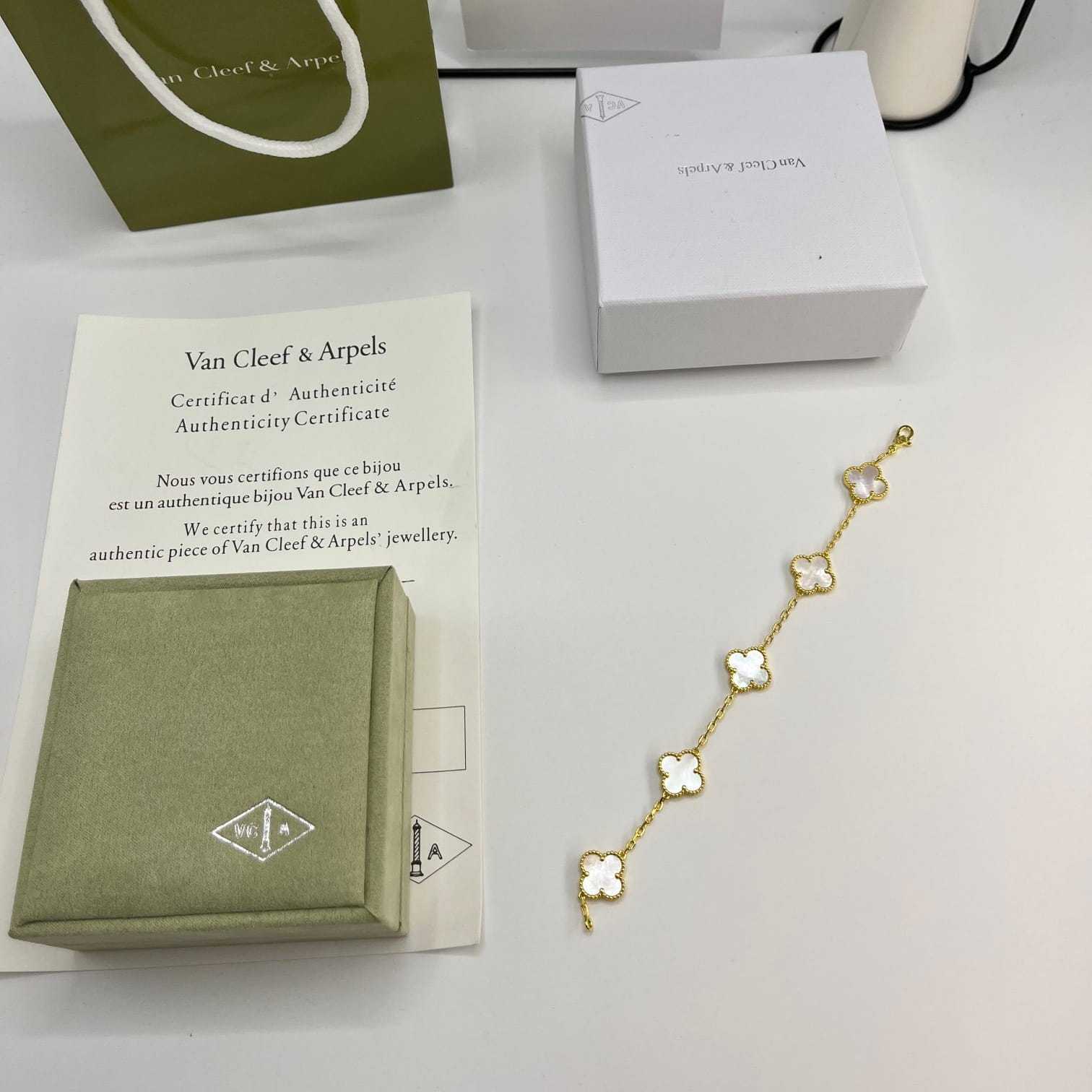 高仿首飾VanCleef&Arpels*RF41800貝母黃金手鏈