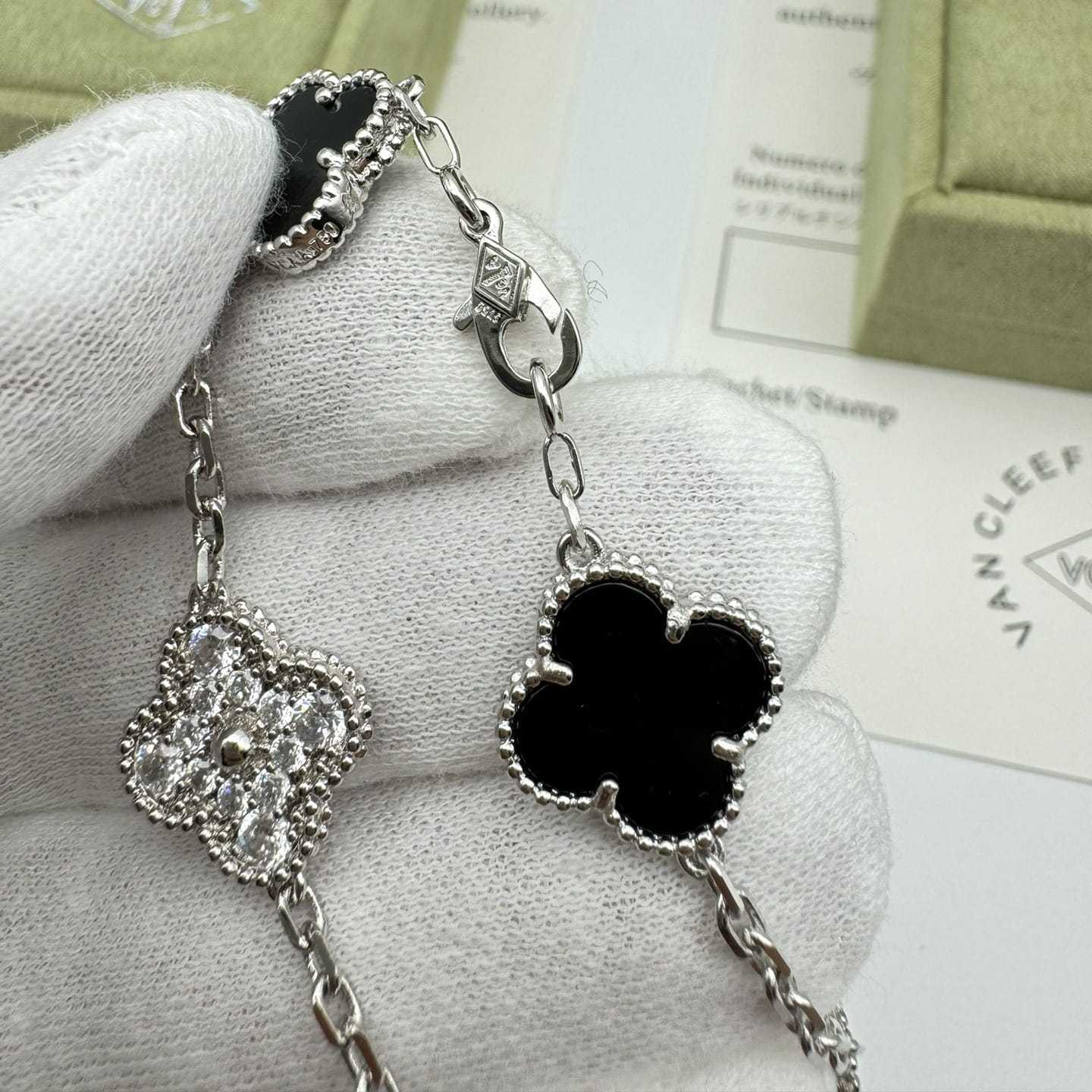 高仿首飾VanCleef&Arpels*RP2R900縞瑪瑙白金手鏈