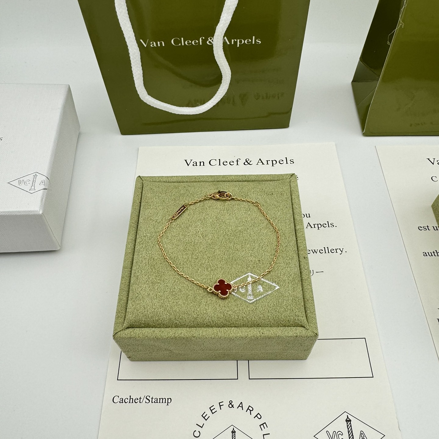高仿首飾VanCleef&Arpels*RN59K00單花玫瑰金金手鏈