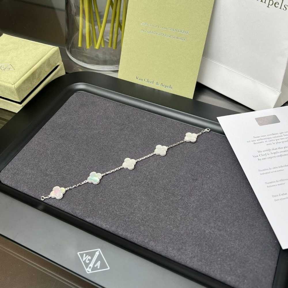 高仿首飾VanCleef&Arpels*RF48400貝母白金手鏈