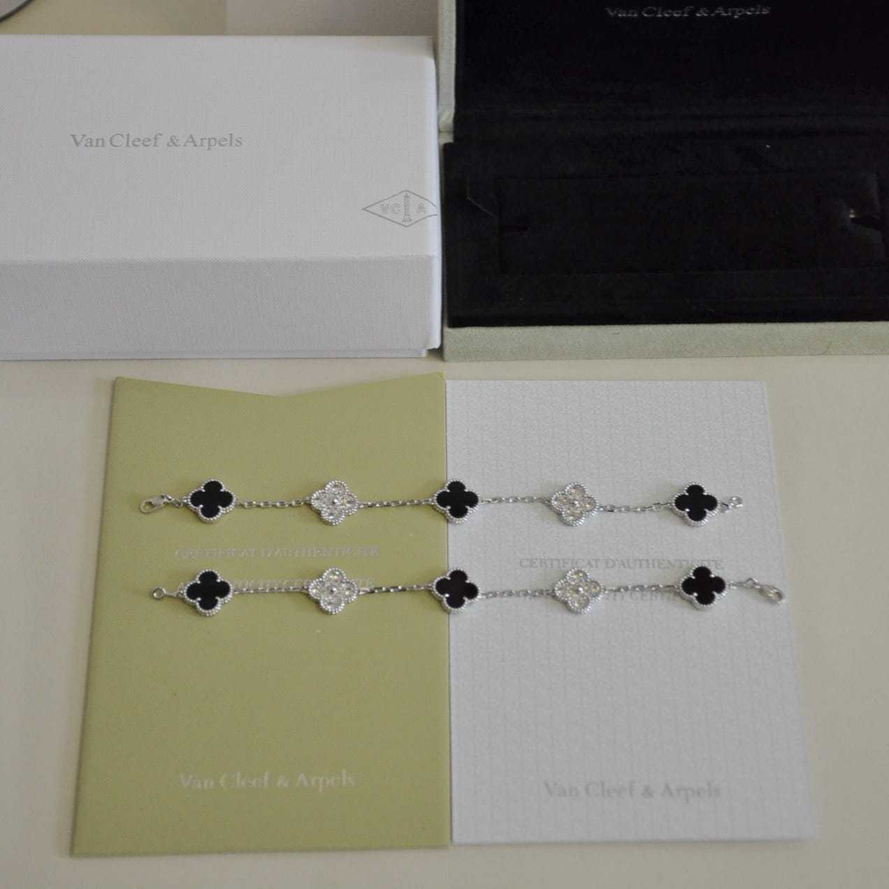 高仿首飾VanCleef&Arpels*RP2R900縞瑪瑙白金手鏈