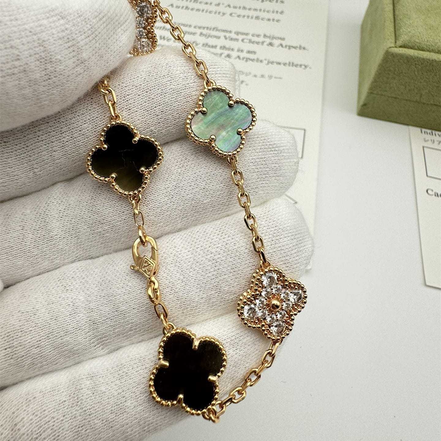 高仿首飾VanCleef&Arpels*RP2R100珍珠貝母玫瑰金手鏈