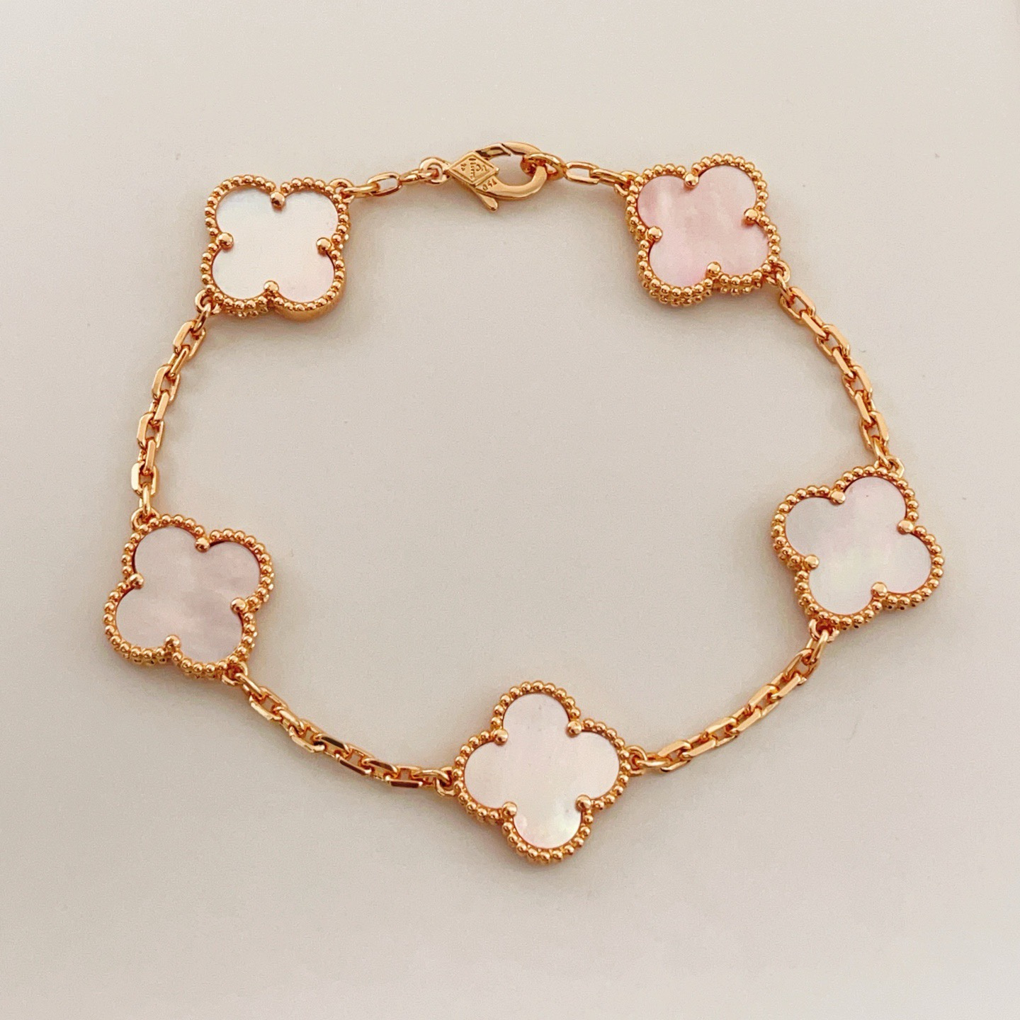 高仿首飾VanCleef&Arpels*RP39D00水晶石黃金手鏈