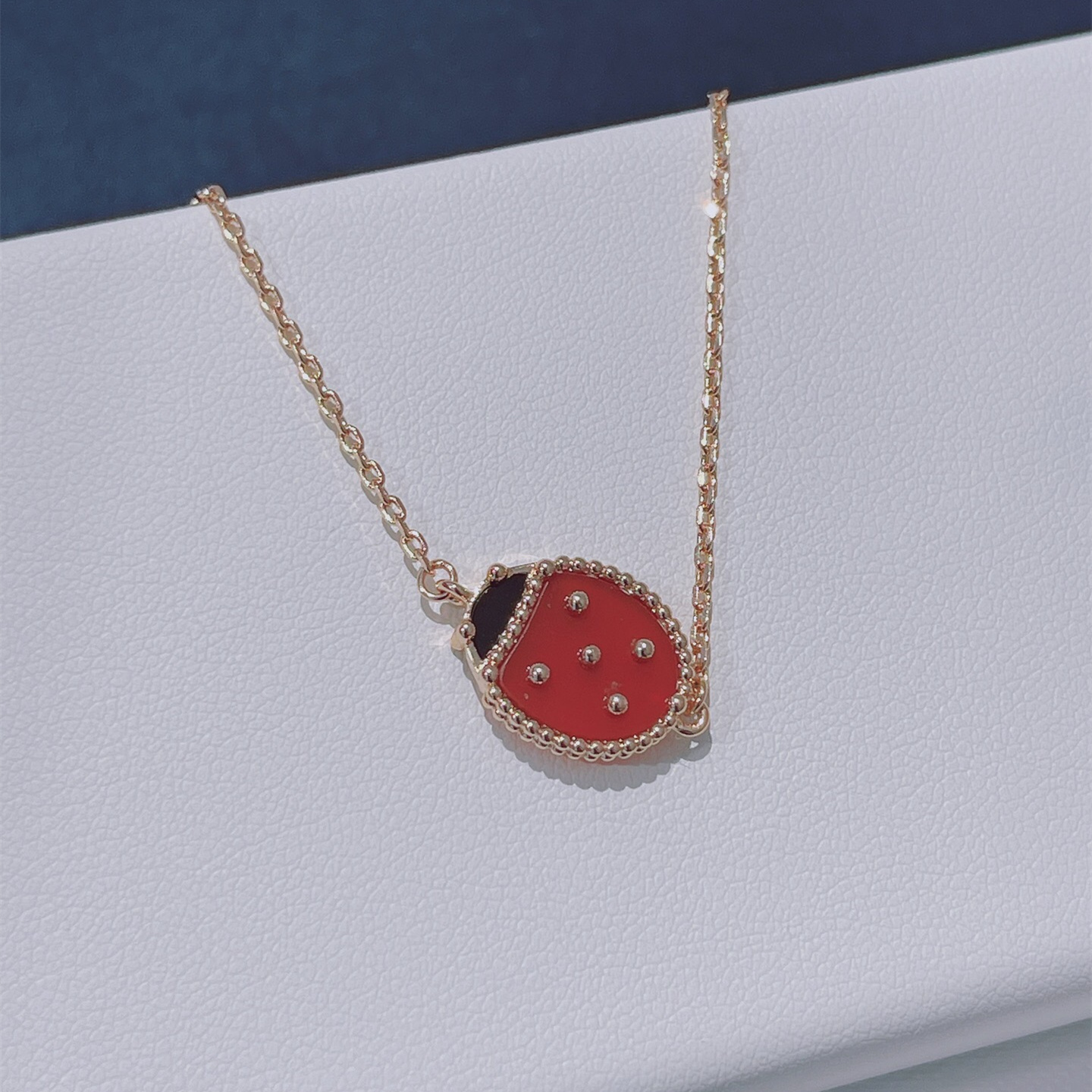 高仿首飾VanCleef&Arpels*RP7R000瓢蟲玫瑰金手鏈