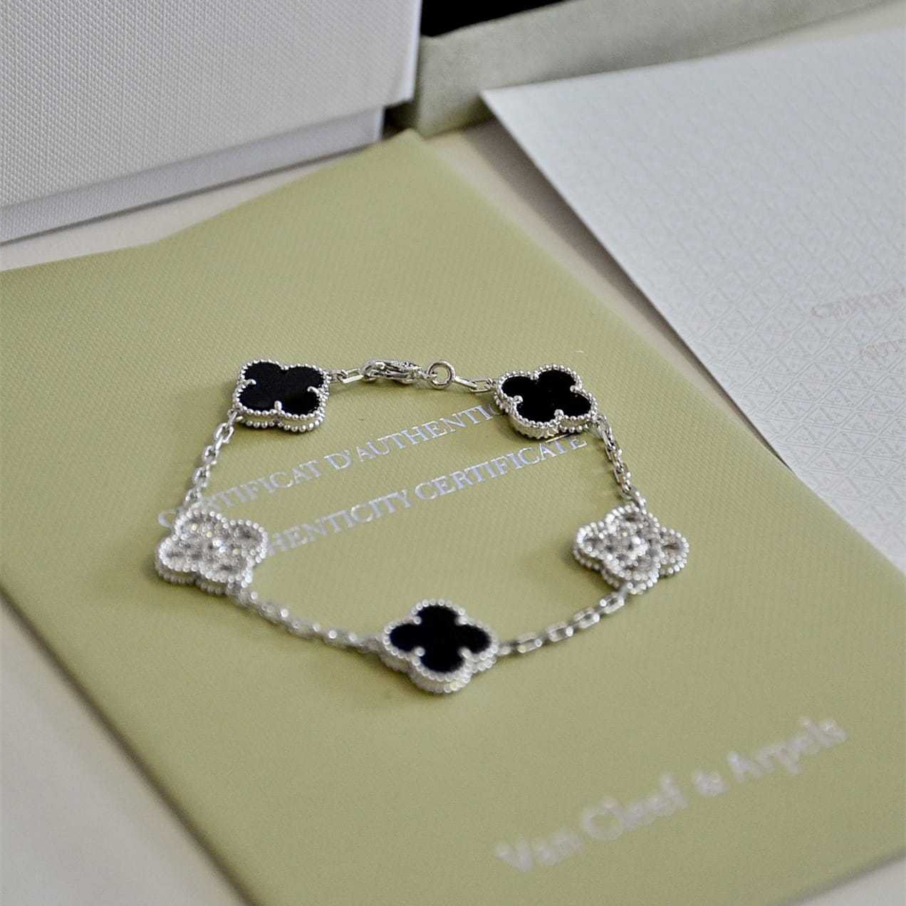 高仿首飾VanCleef&Arpels*RP2R900縞瑪瑙白金手鏈