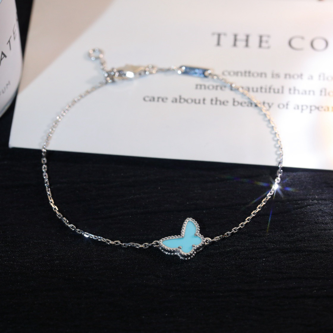 高仿首飾VanCleef&Arpels*ARF80400蝴蝶綠松石白金手鏈