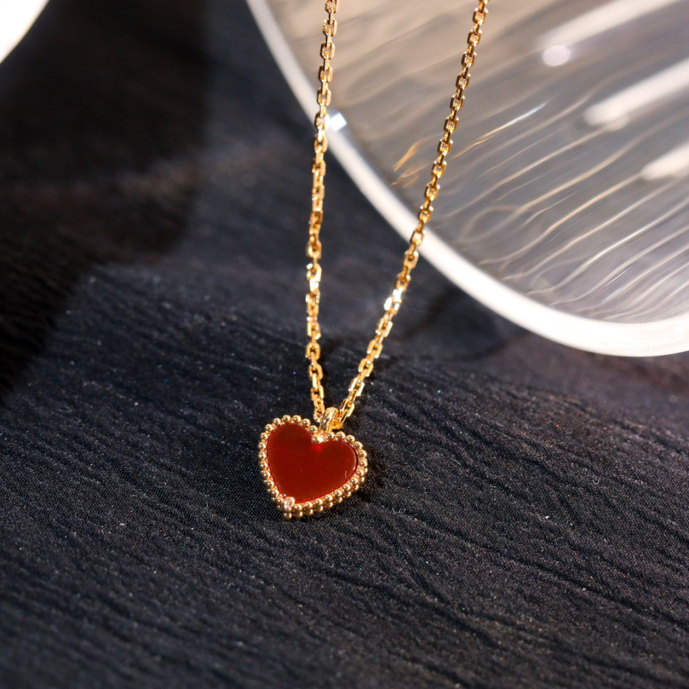 高仿首飾VanCleef&Arpels*RN59L00玉髓愛心玫瑰金手鏈