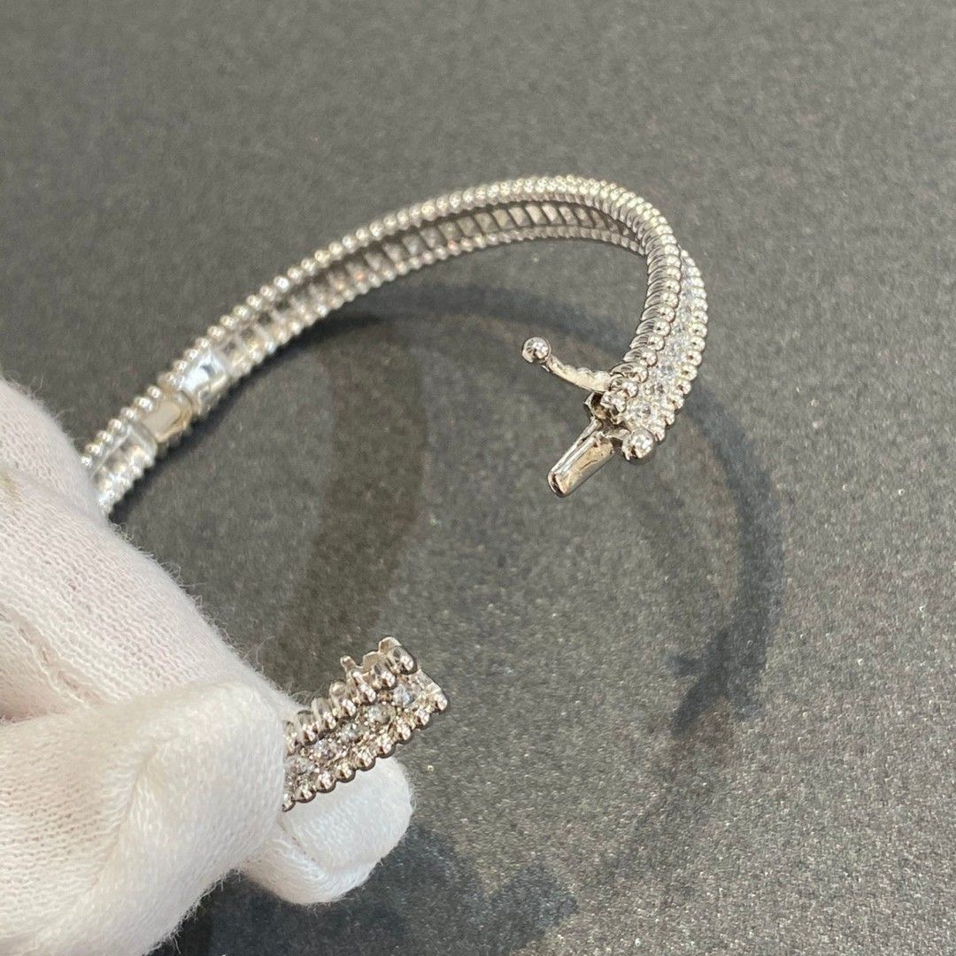 高仿首飾VanCleef&Arpels*RP27H00單排鑲鑽白金手鐲
