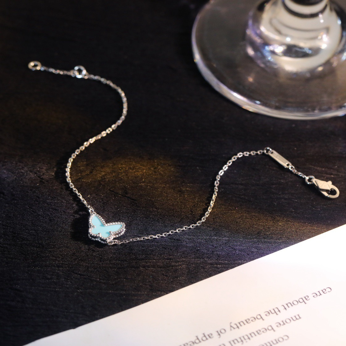 高仿首飾VanCleef&Arpels*ARF80400蝴蝶綠松石白金手鏈