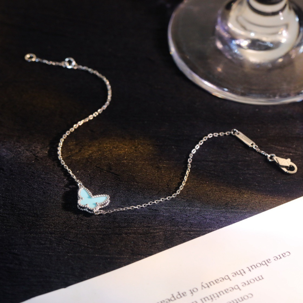 高仿首飾VanCleef&Arpels*ARF80400蝴蝶綠松石白金手鏈