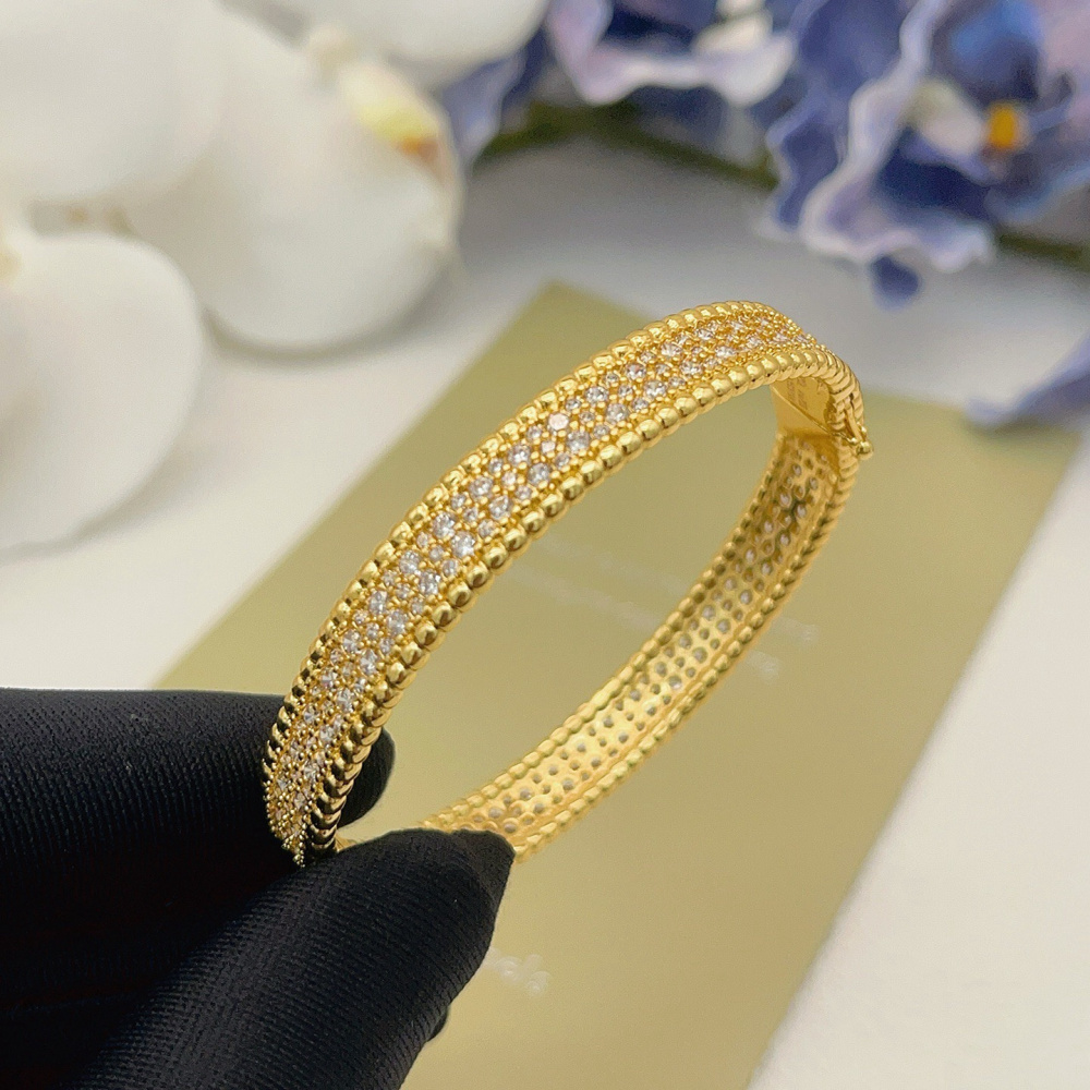 高仿首飾VanCleef&Arpels*RO3YC00密鑽黃金手鐲
