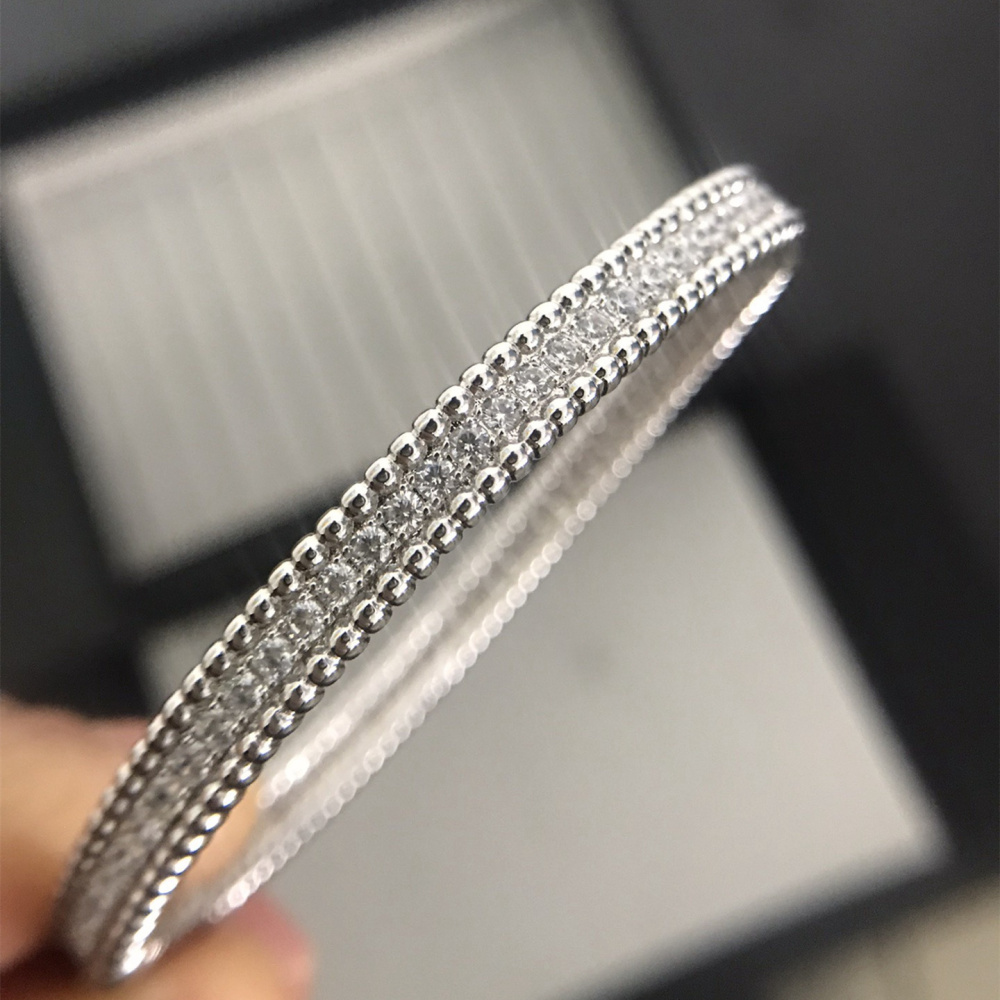 高仿首飾VanCleef&Arpels*RP27H00單排鑲鑽白金手鐲