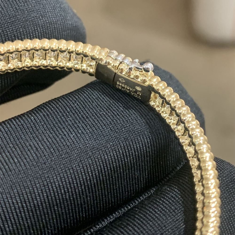 高仿首飾VanCleef&Arpels*RP27A00單排鑲鑽黃金手鐲