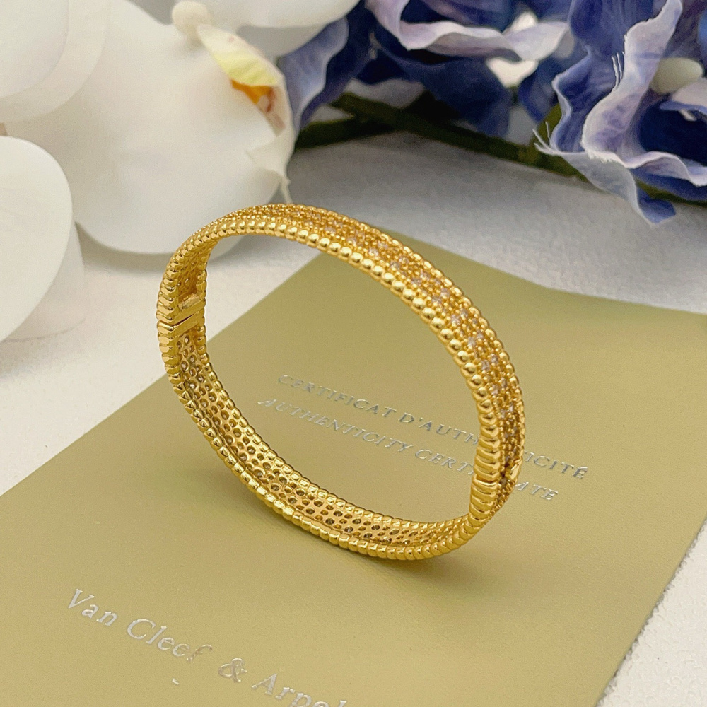 高仿首飾VanCleef&Arpels*RO3YC00密鑽黃金手鐲