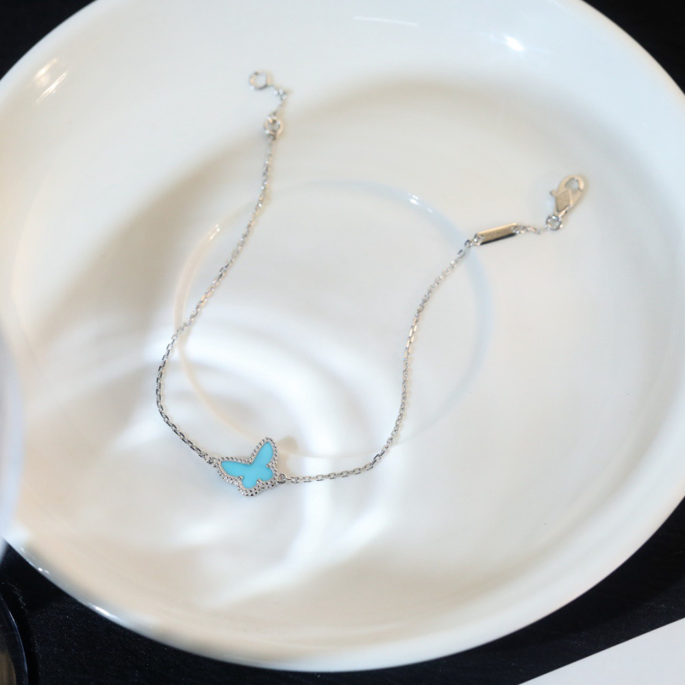 高仿首飾VanCleef&Arpels*ARF80400蝴蝶綠松石白金手鏈