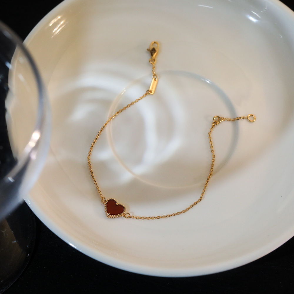 高仿首飾VanCleef&Arpels*RN59L00玉髓愛心玫瑰金手鏈