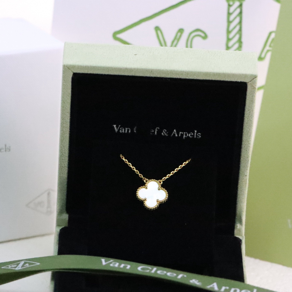 高仿首飾VanCleef&Arpels*RA45900貝母黃金金項鏈
