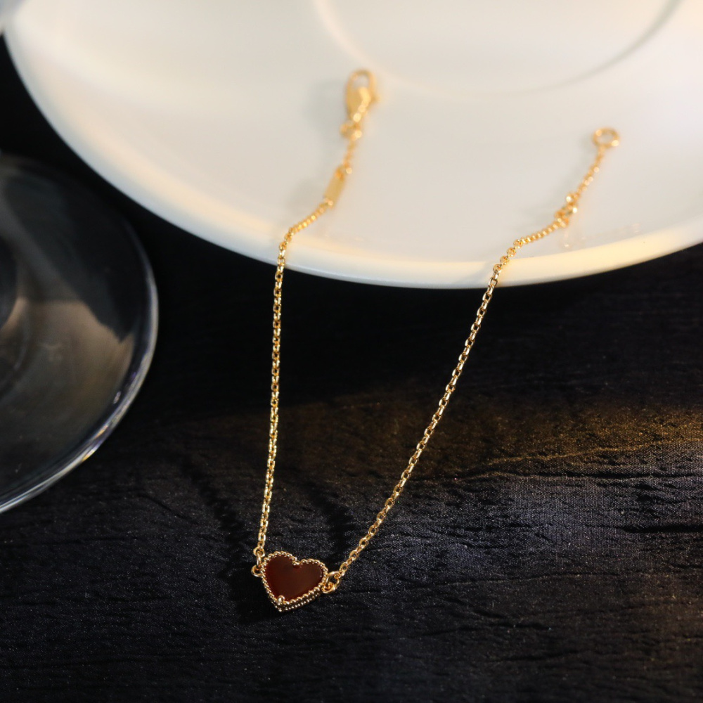 高仿首飾VanCleef&Arpels*RN59L00玉髓愛心玫瑰金手鏈