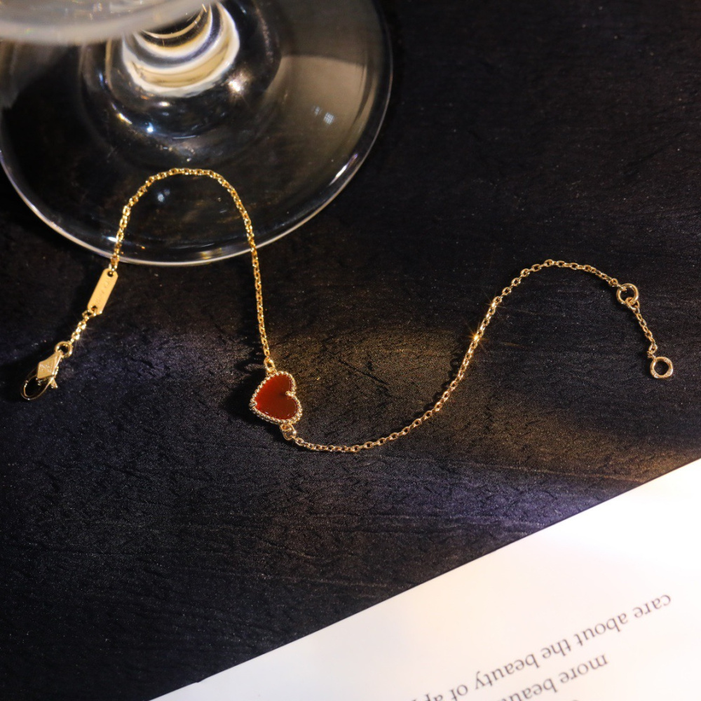 高仿首飾VanCleef&Arpels*RN59L00玉髓愛心玫瑰金手鏈