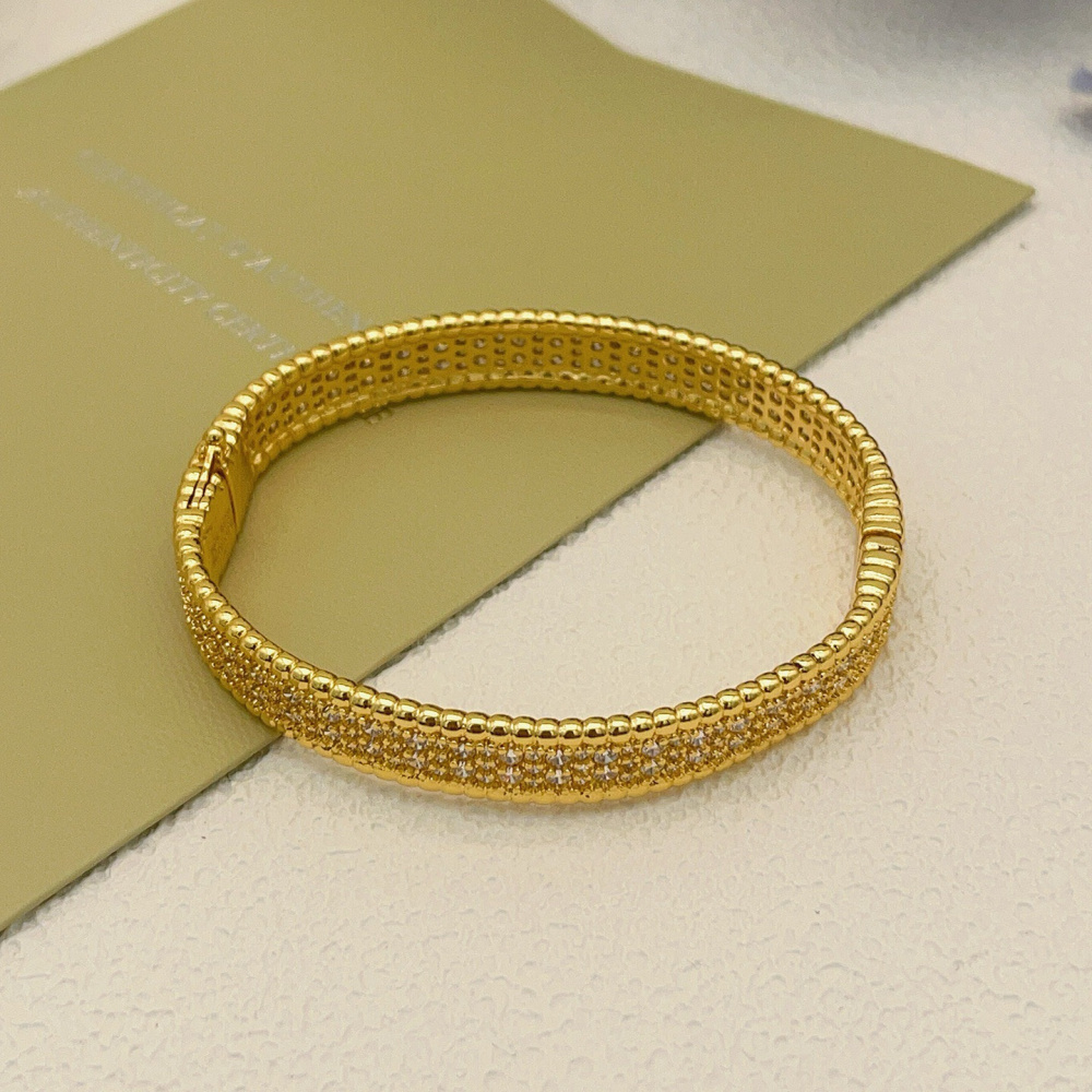 高仿首飾VanCleef&Arpels*RO3YC00密鑽黃金手鐲