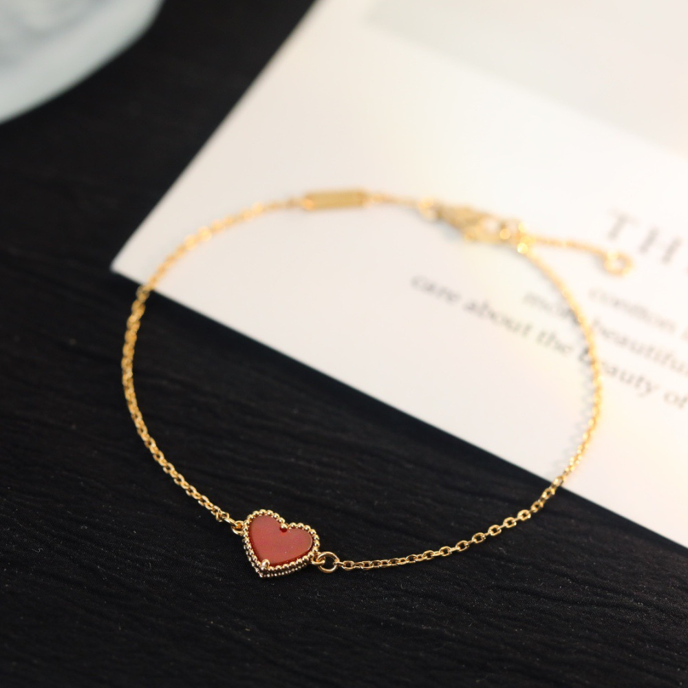 高仿首飾VanCleef&Arpels*RN59L00玉髓愛心玫瑰金手鏈