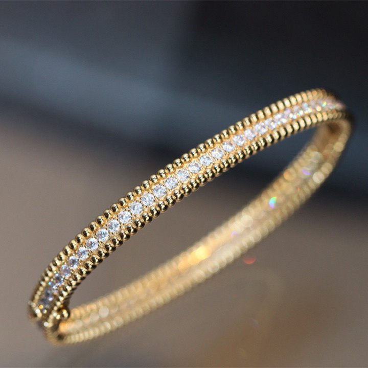 高仿首飾VanCleef&Arpels*RP27A00單排鑲鑽黃金手鐲