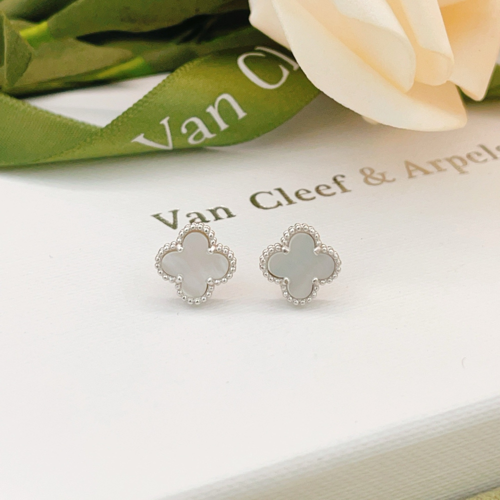 高仿首飾VanCleef&Arpels*RG12000貝母耳釘白金款小號