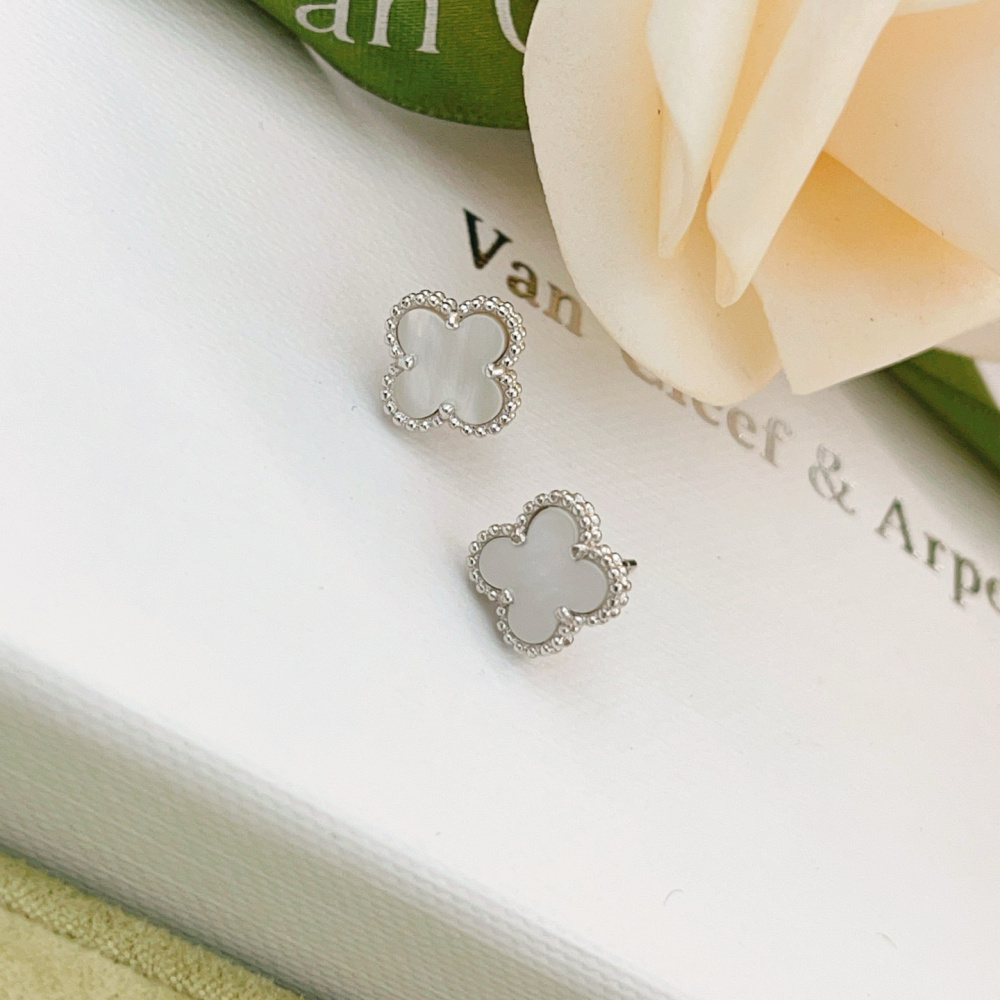 高仿首飾VanCleef&Arpels*RG12000貝母耳釘白金款小號