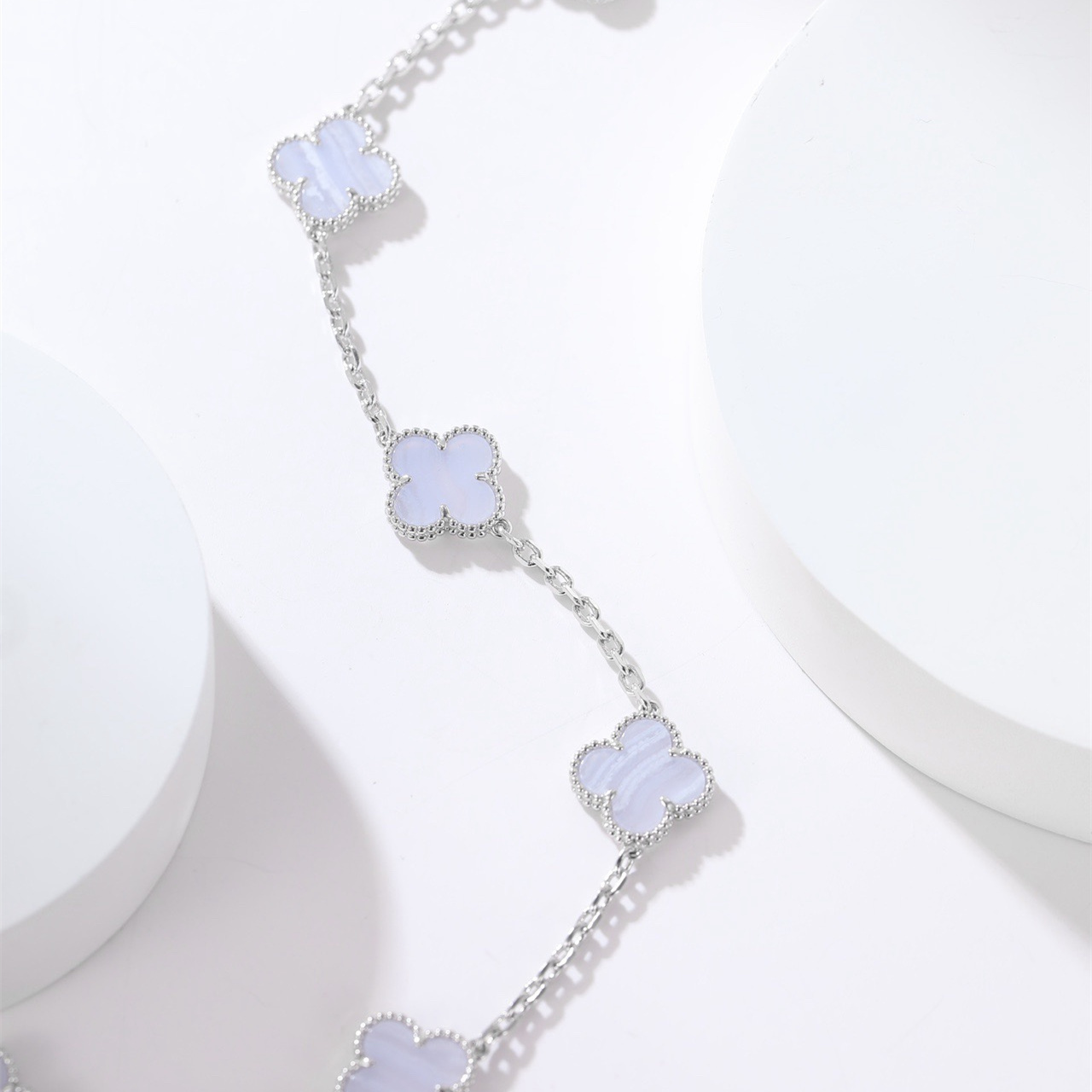 高仿首飾VanCleef&Arpels*RD34800十花紫玉髓白金頸鏈